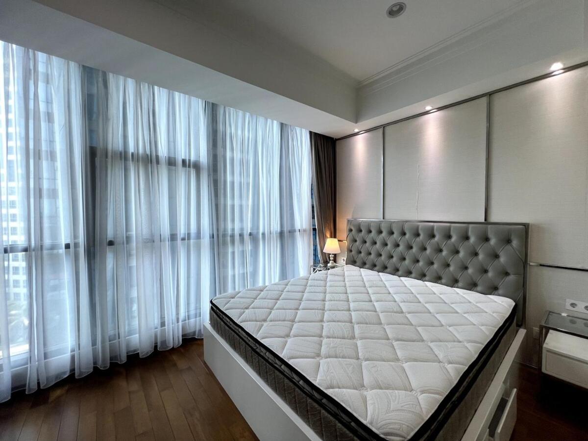 Apartemen Luxury 3 Bed Casa Grande Mall Kota Kasablanka By Travelibu *
