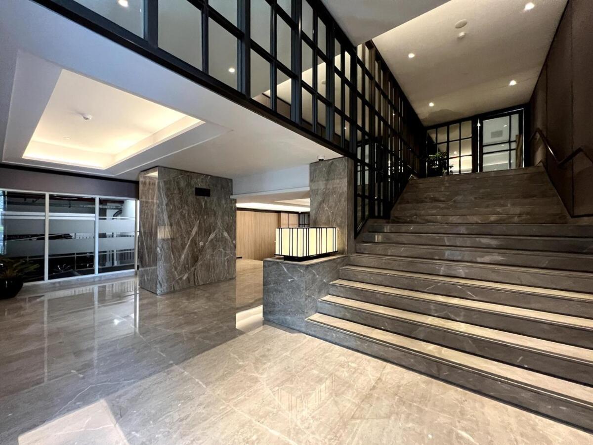 Apartemen Luxury 3 Bed Casa Grande Mall Kota Kasablanka By Travelibu *